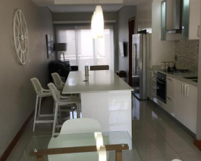 Stylish modern 2 bed apartment in Shaka's Rock